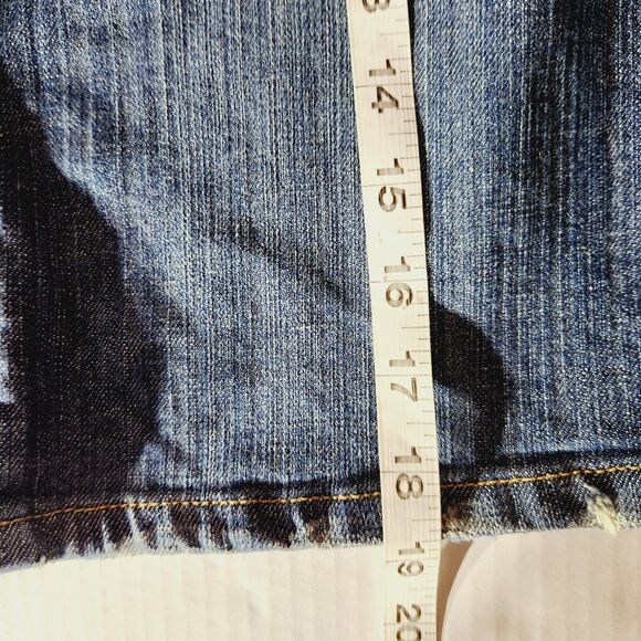 Disney Jean Denim Skirt Pirates of the Caribbean Womens Sz 10 Worlds End Graphic - Picture 9 of 9